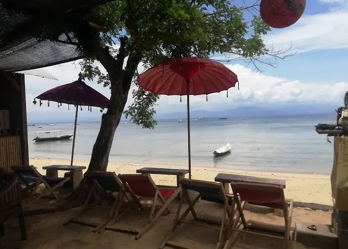 Mangrove Beach Hut リゾート レンボンガン島